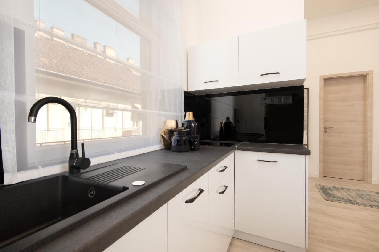 Hollo 3 Bedroom Downtown Apartment 부다페스트 외부 사진